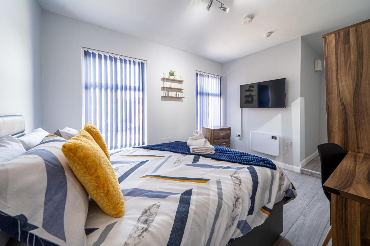 Studios With Ensuite Showers & Share Kitchens Prime Location Near Hospital, Town Center Apt 3 St Helens  Zewnętrze zdjęcie